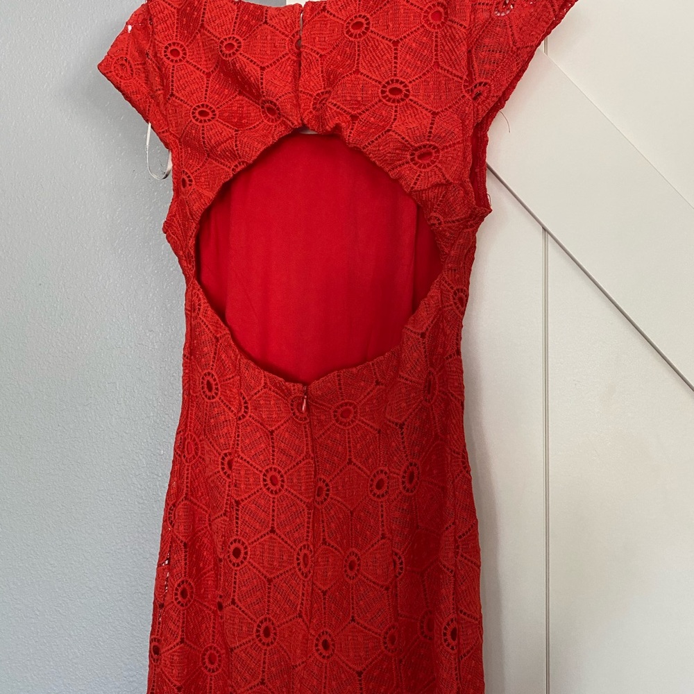 Eyelet Red Dress - Picture 7 of 7